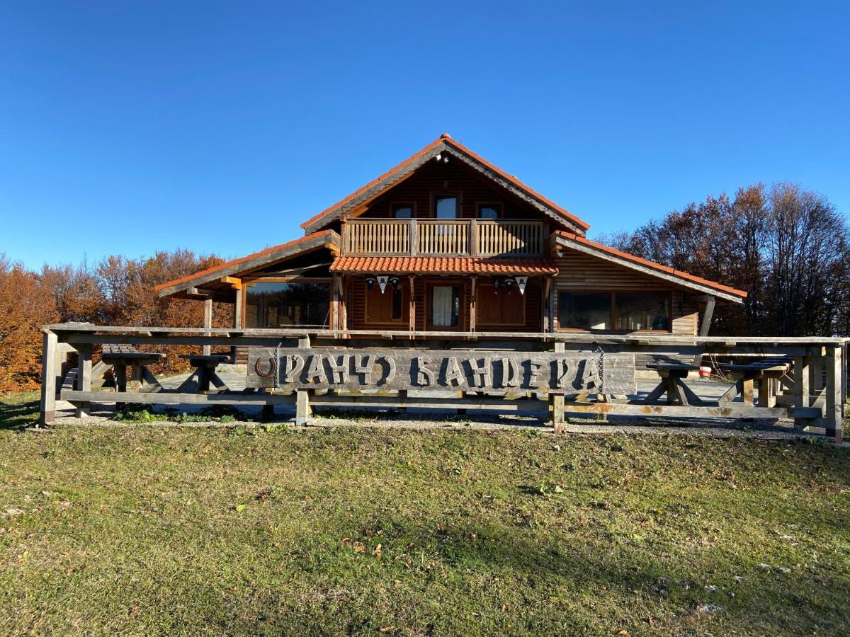Ранчо Бандера Villa Tservenyano Kültér fotó